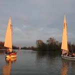 לינה וארוחת בוקר De Biesbosch - In 't Riet